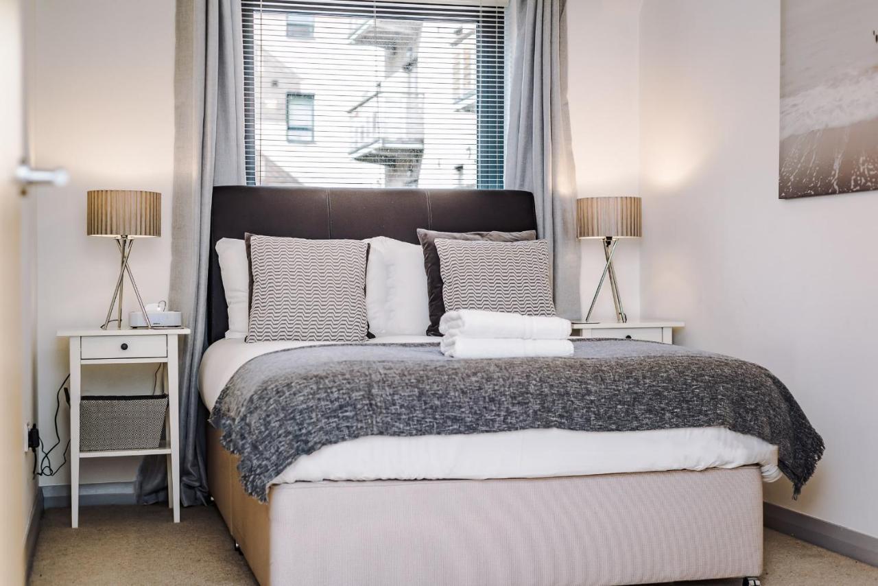 Apartment Host & - Liberty Place