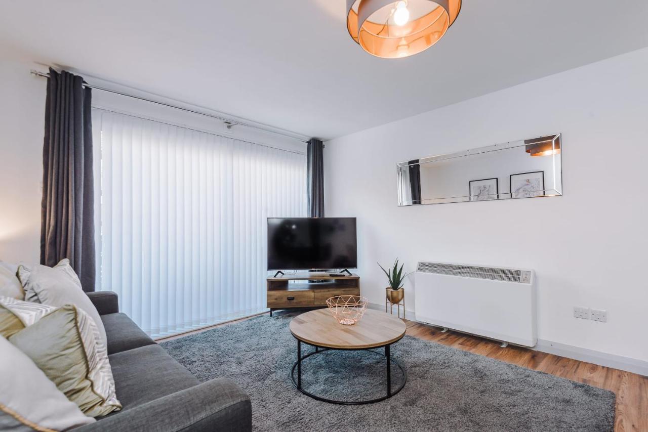 Host & - Liberty Place Apartment *