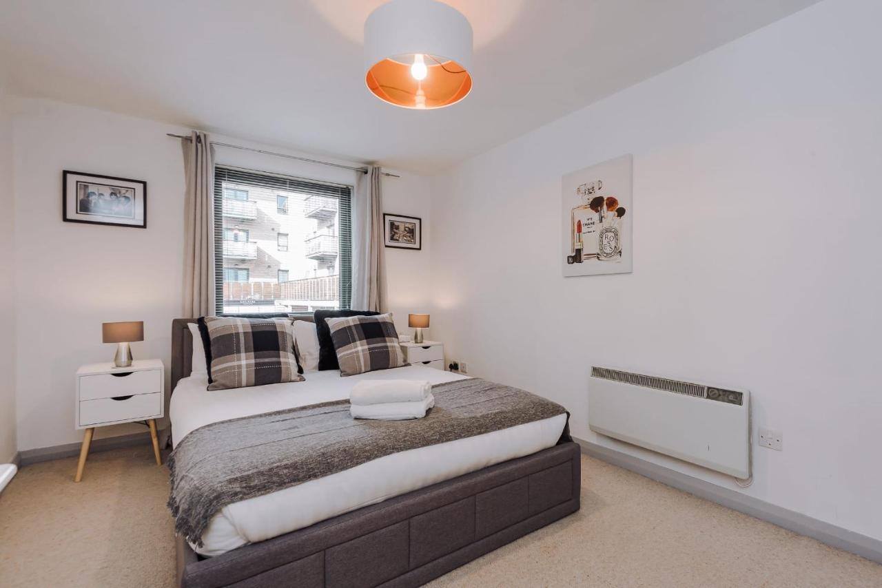 Host & - Liberty Place Apartment *